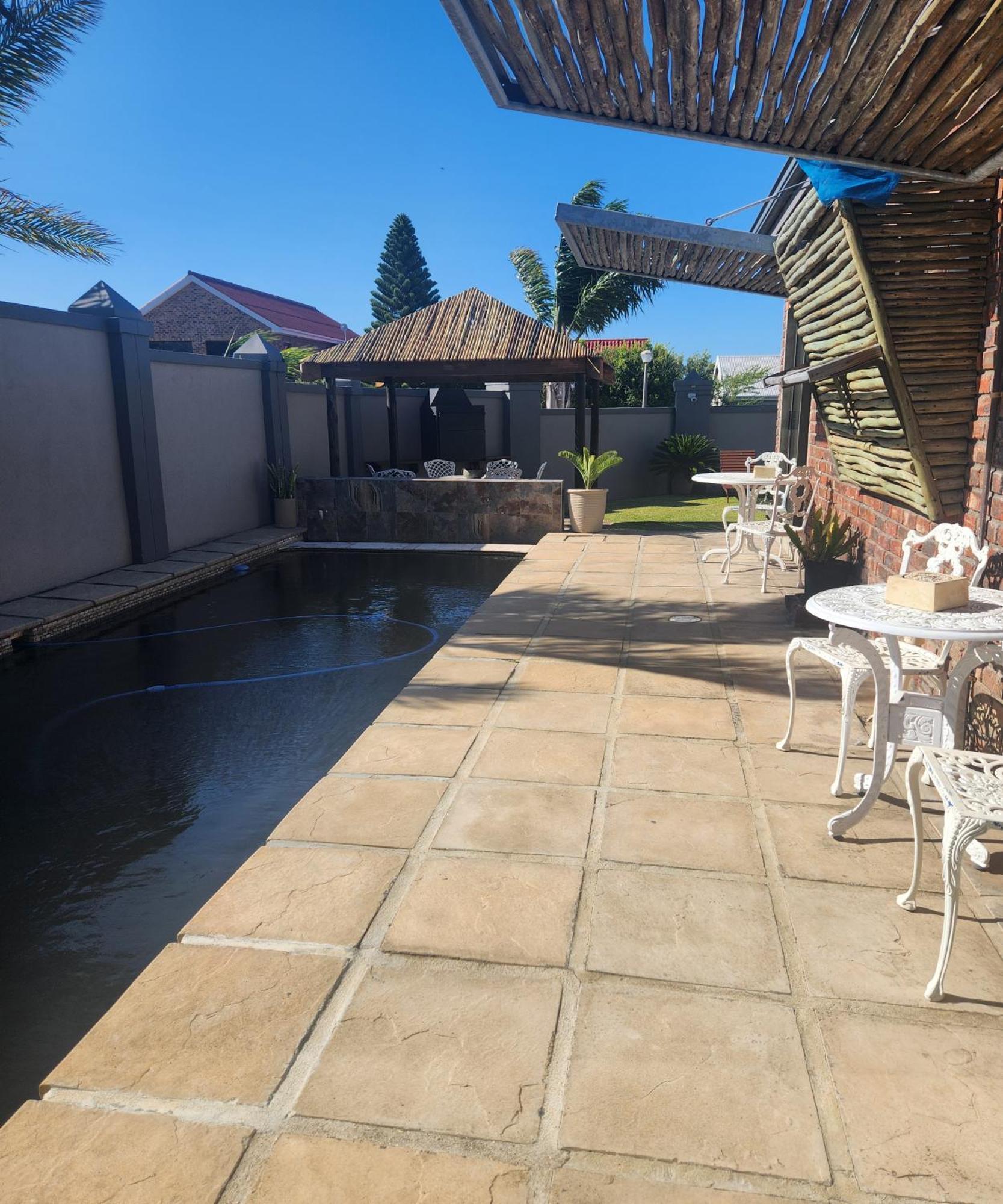 The Wooden Leg Guesthouse Kleinmond Exterior foto